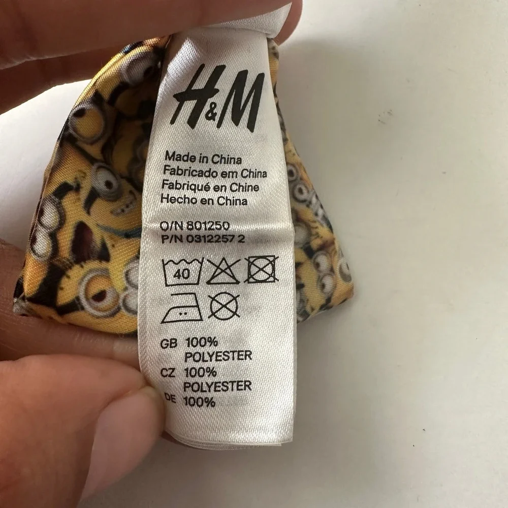 H&M Kids Despicable Me Minions Pre-Tied Bow Tie Yellow Print Adjustable